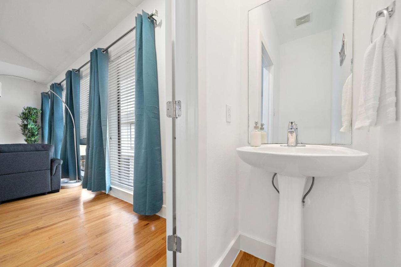 Houston Getaway By Downtown Pool Table Pets Villa ภายนอก รูปภาพ