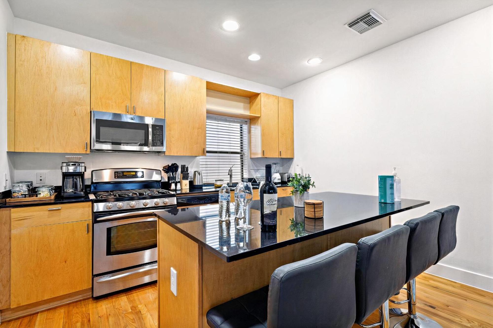 Houston Getaway By Downtown Pool Table Pets Villa ภายนอก รูปภาพ